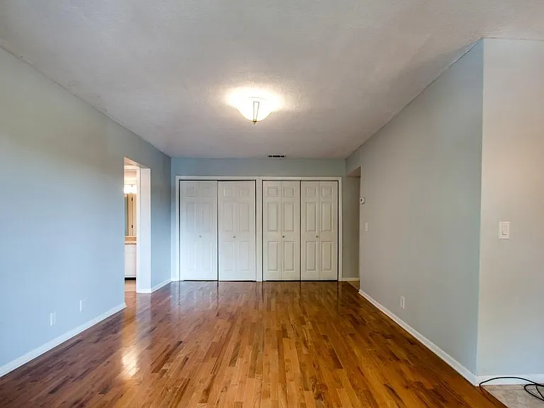 515 Basswood Ave #K104 — Photo 16