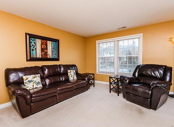 4th image of 2207 Foxborough Dr #2207