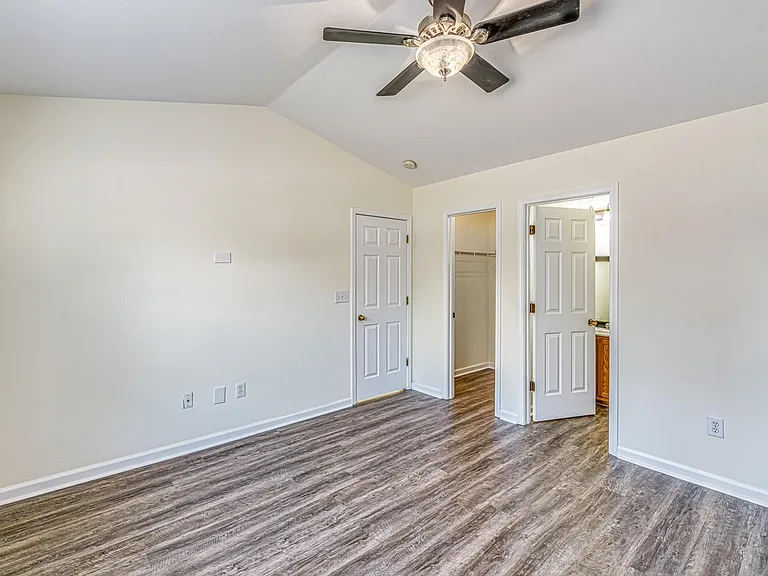 610 Pepperbush Dr — Photo 13