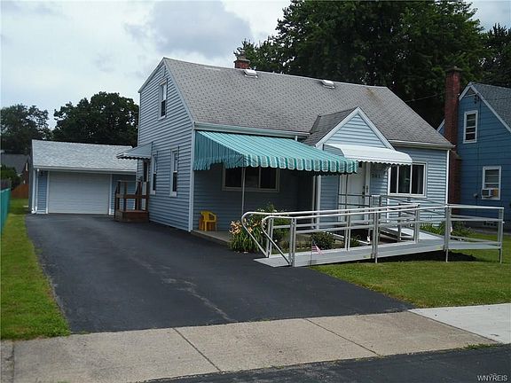 2nd image of 201 Kohler St