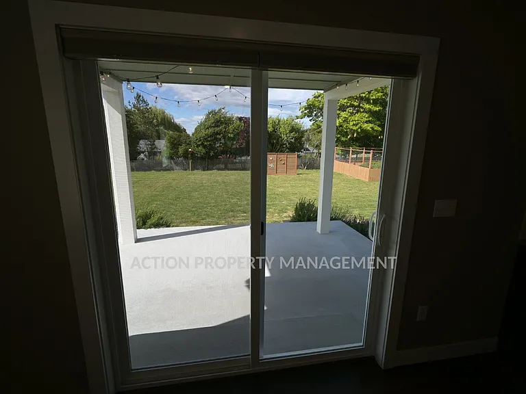 41 Victoria View St — Photo 10
