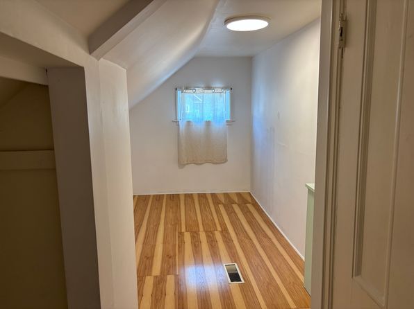 4 bedroom rental in Vancouver — photo 5