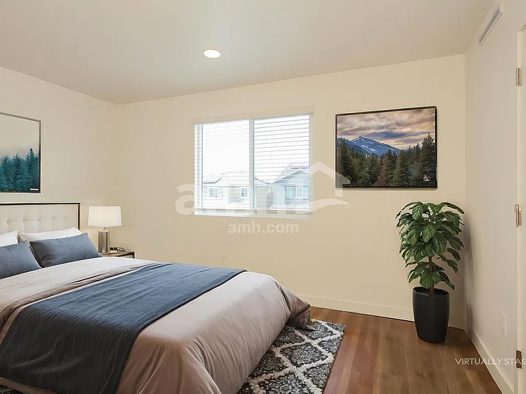 12631 W Flynn Ln — Photo 10