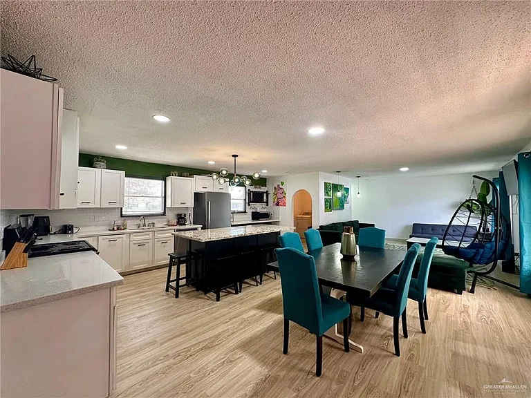 807 Walnut Ave — Photo 9