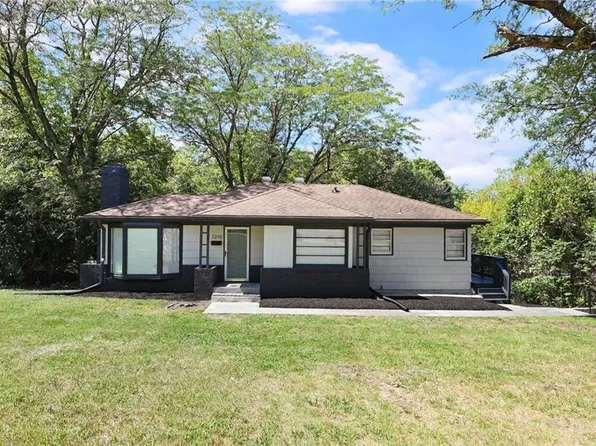 7210 Hullwood Ave, Kansas City, MO 64133