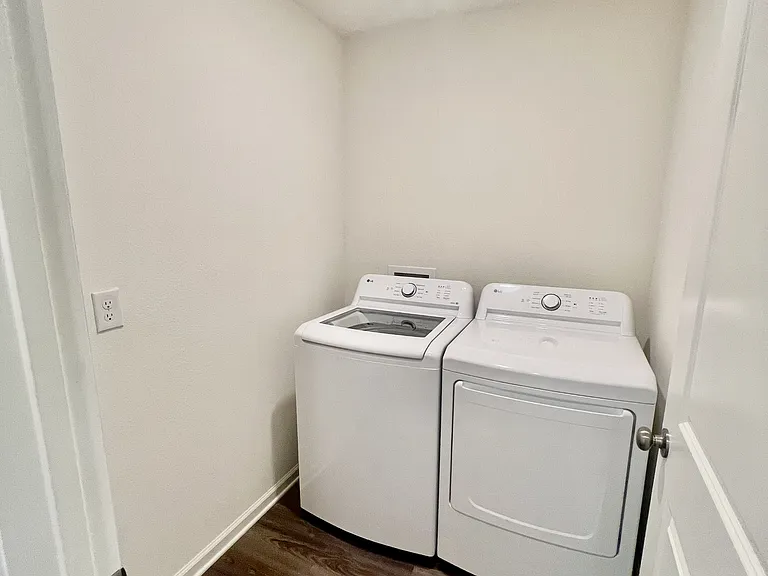 14241 SW 34th Terrace Rd — Photo 7
