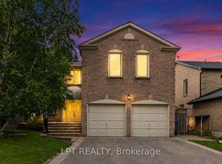 152 McCaffrey Rd, Newmarket, ON L3X1K2