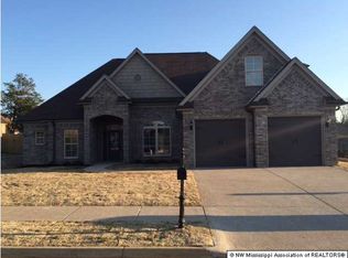 143 Shady Lane Cv W, Hernando, MS 38632