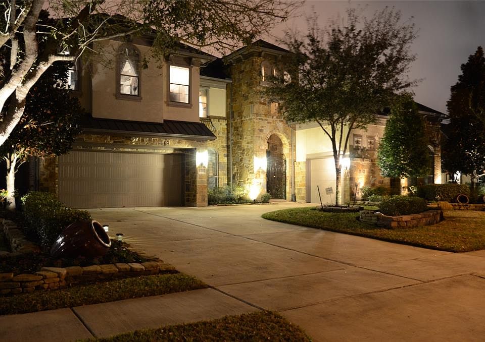 1st image of 1315 Mayfair Ln