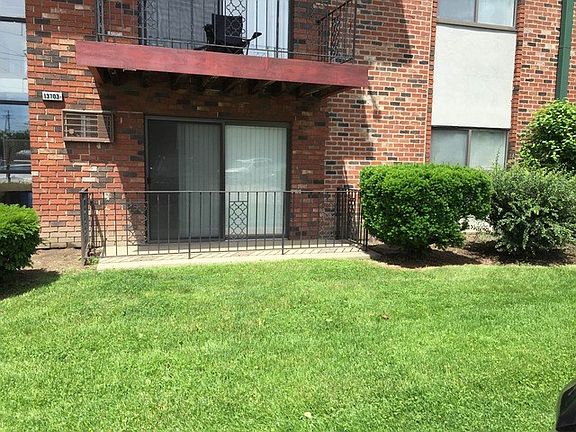 4th image of 13703 S Stewart Ave APT A1e