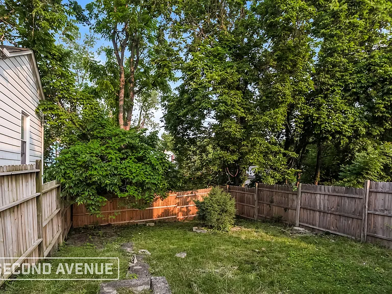 1233 Dewey Ave — Photo 20