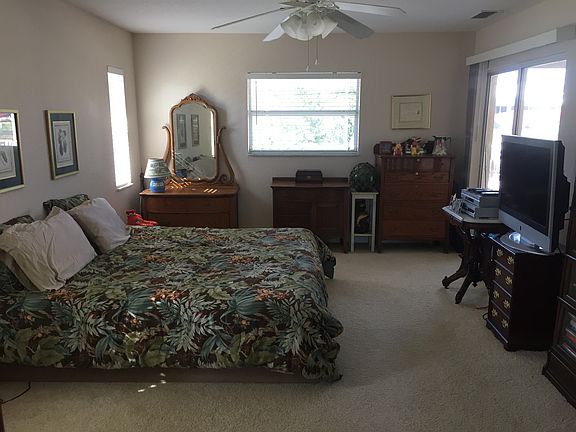 3rd image of 8660 Quinn Ct