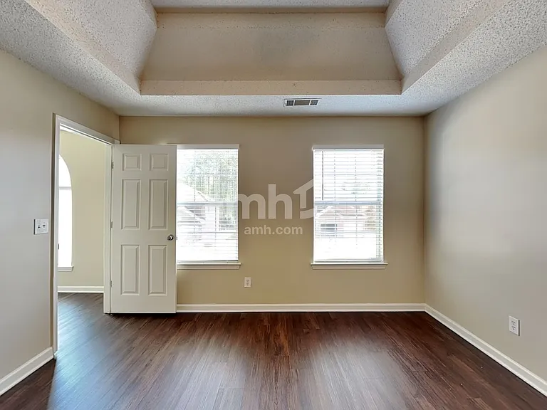 1124 Stepping Stone Ln — Photo 13