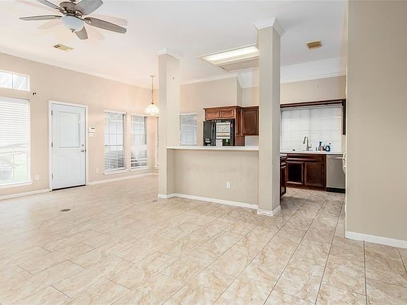 3rd image of 2758 Prichard Ct