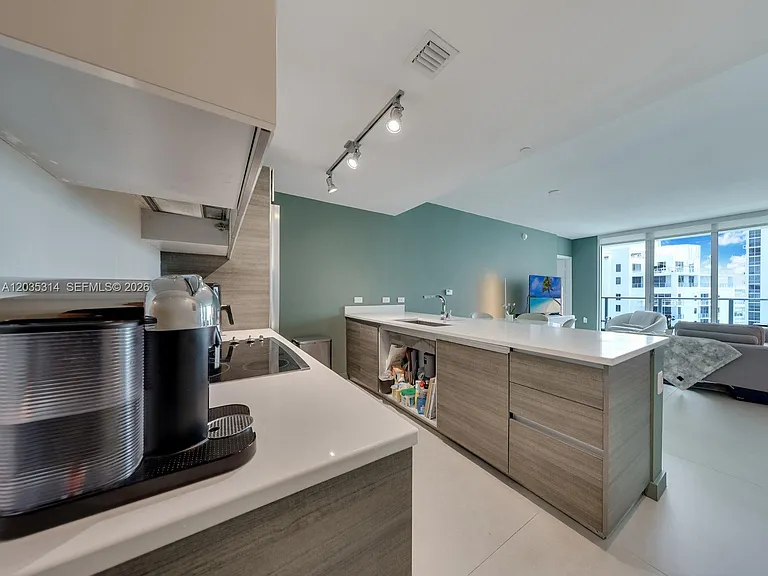 1100 S Miami Ave #3411 — Photo 11
