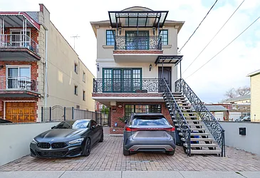 2568 East 2nd Street