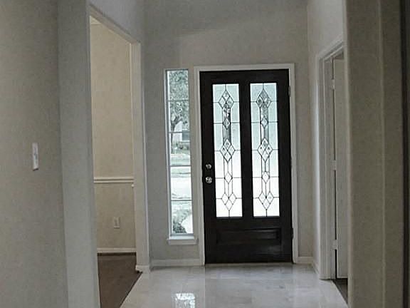 2nd image of 2382 York Harbour Ct