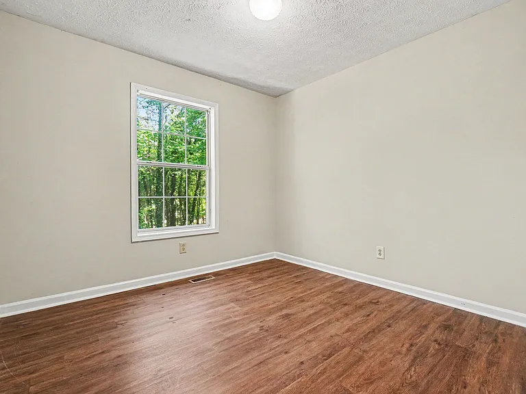 181 N Springs Dr — Photo 16