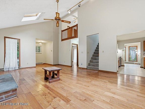 5th image of 1121 Overlook Ct