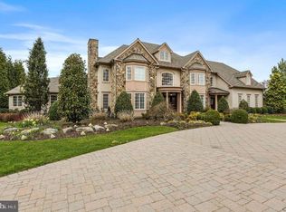 708 Kimberly Dr, Moorestown, NJ 08057