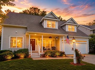 17 Hepatica Dr, North Andover, MA 01845