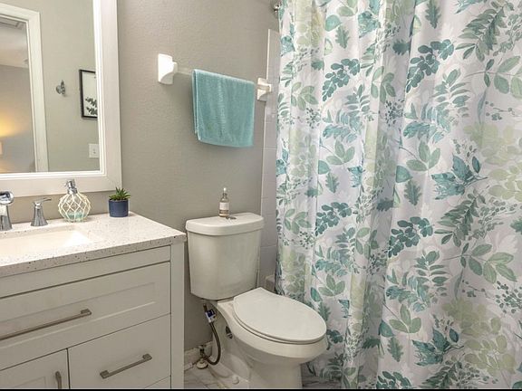 5th image of 741 White Dr #2