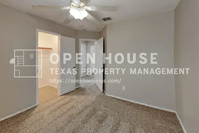 4940 Waterford Dr — Photo 15