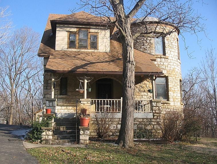 1st image of 2105 S 10th St