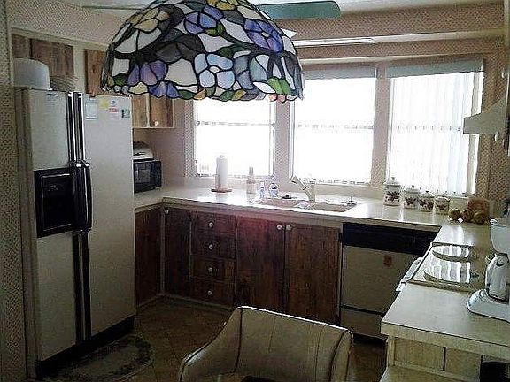 5th image of 148 Berkley Cir