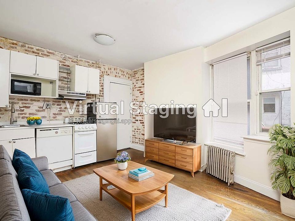 2nd image of 12 Rivington St #12