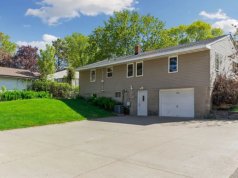 1099 Felix St — Photo 31