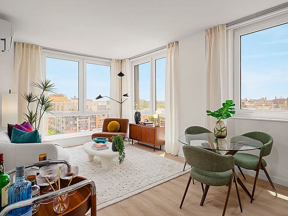 5th image of 126 Sandford St #1006