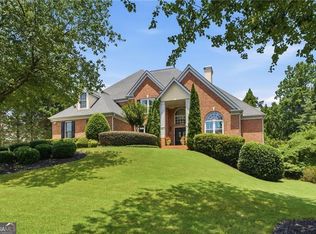 2455 Flat Stone Dr, Cumming, GA 30041