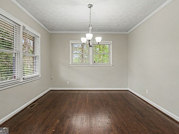 3rd image of 2615 Glenvalley Dr