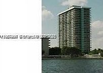 4th image of 780 NE 69th St APT 1406
