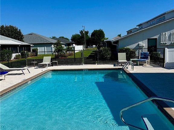 3rd image of 3914 SW 8th Ct APT 102