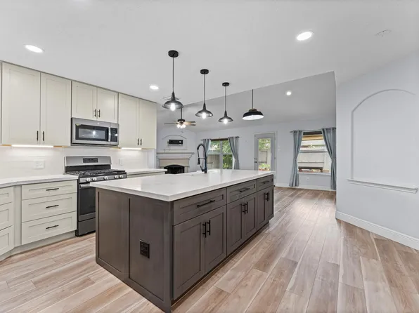 14843 Wooded Glen Ct, Cypress, TX 77429