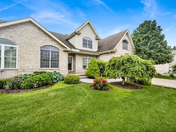 2nd image of 3063 Rosebrook Cir