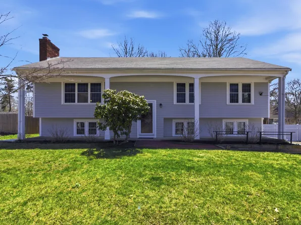147 Bristol Avenue, Hyannis, MA 02601