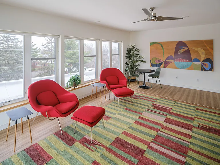 South End Apartments — Photo 12