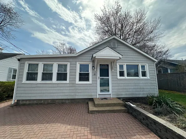 18 Ocean Street, Ogunquit, ME 03907