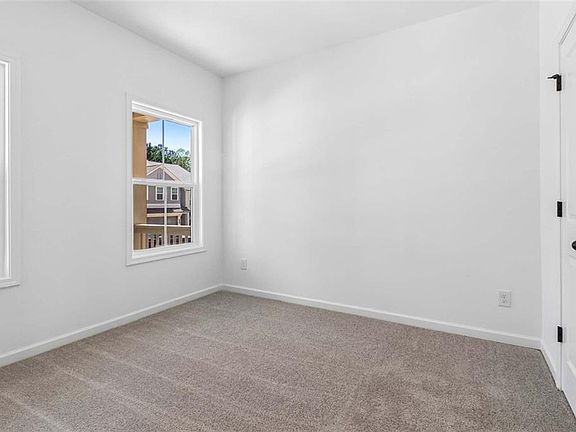 4th image of 5464 Hargrove Way