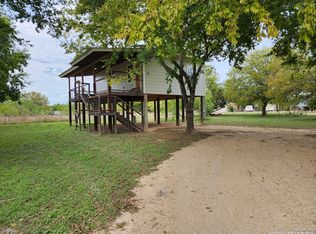 365 Arroyo Dr, Bandera, TX 78003