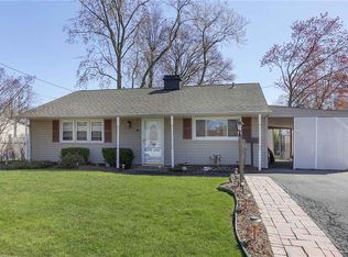 23 Kenmore Rd, Edison, NJ 08817