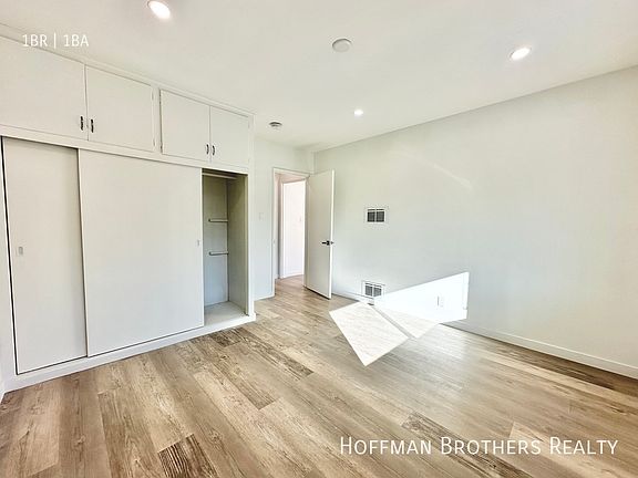 4th image of 2433 W Avenue 33 #1/2