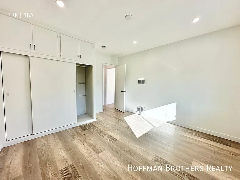 2433 W Avenue 33 #1/2 — Photo 4