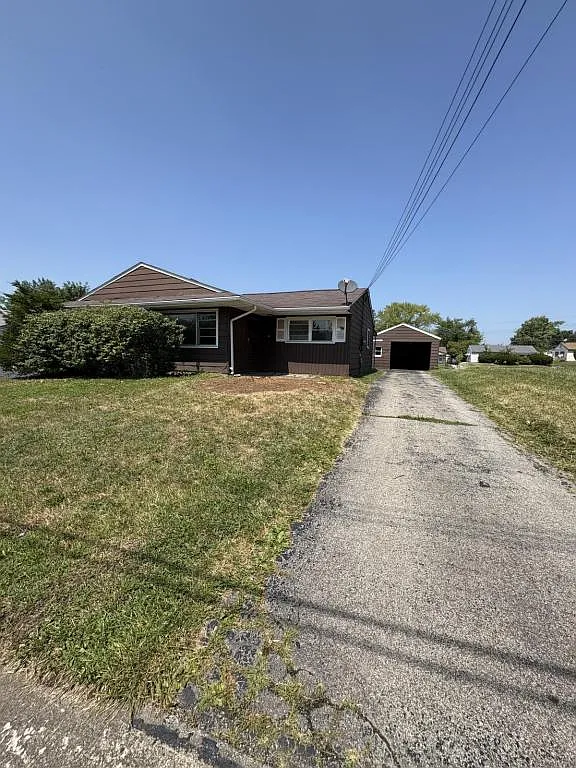 56 Wilmette Ln photo 1