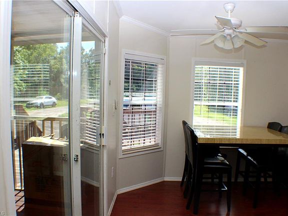5th image of 7727 McDaniel Dr