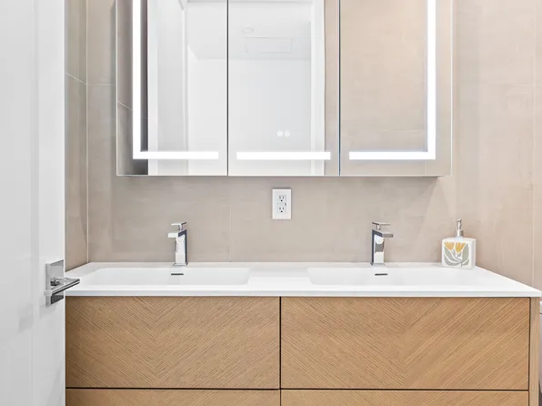 247 18th Street image 8 of 13