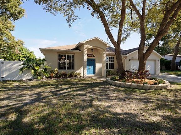 2nd image of 1013 Rosetree Ln